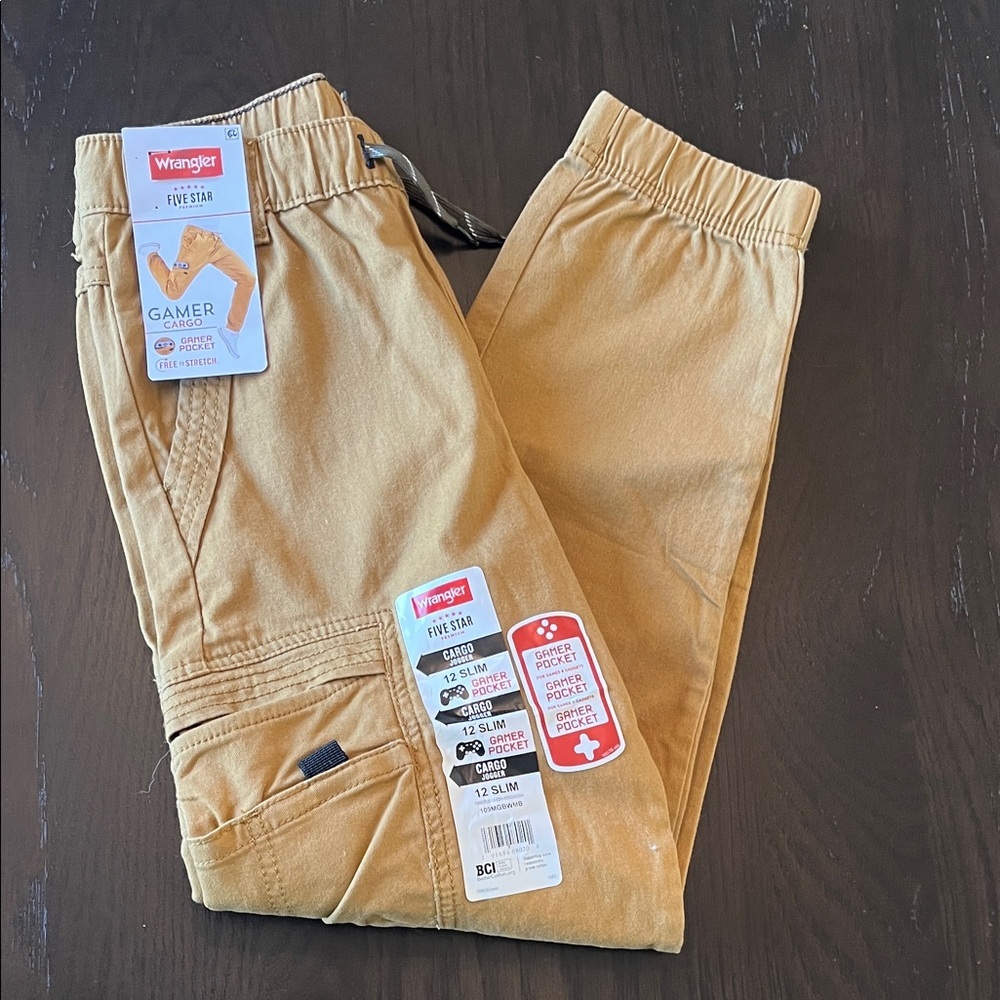 New with tags! Wrangler Kids Camel Cargo Jogger Casual Bottoms